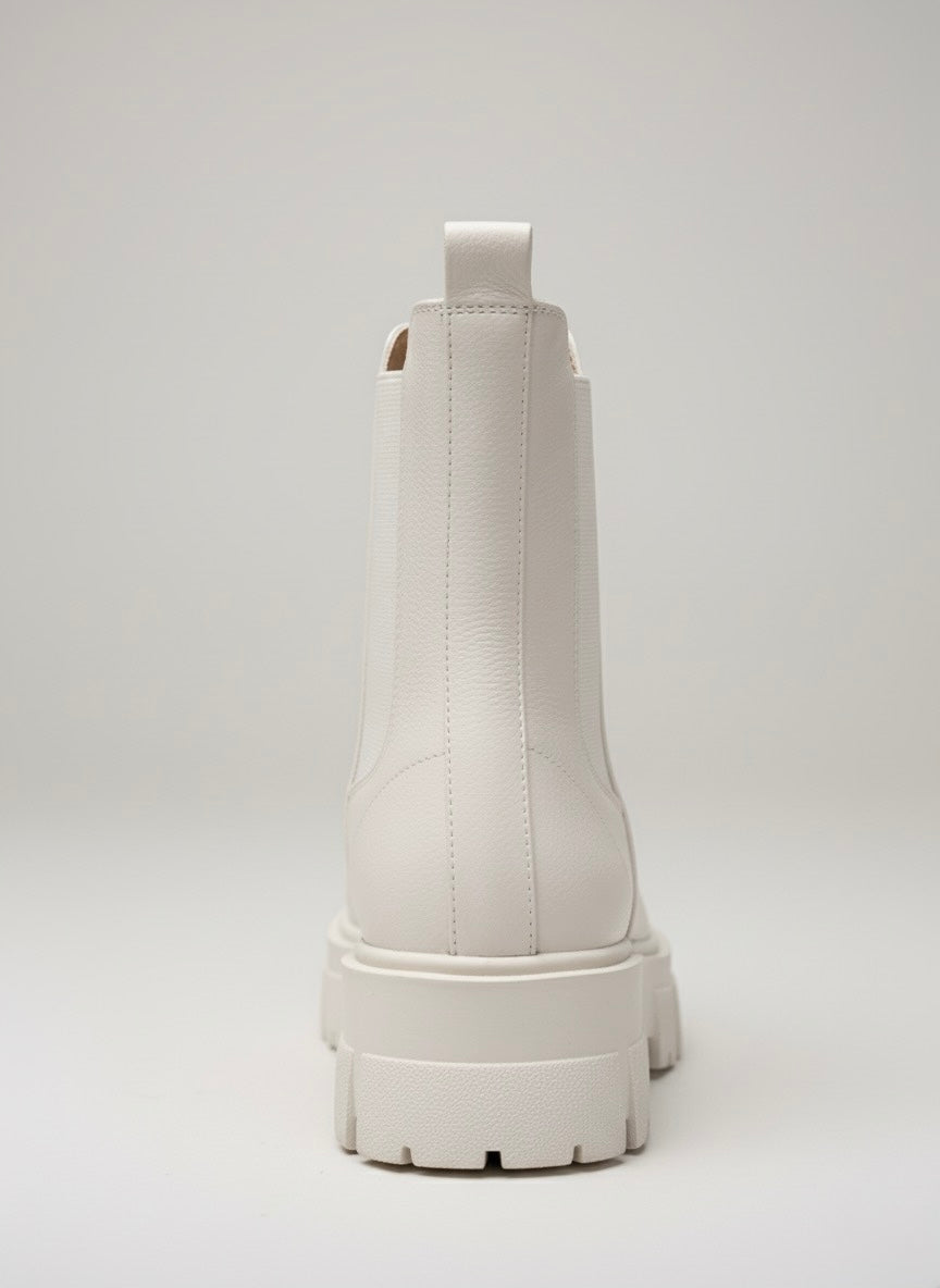 Kalın Tabanlı, Monokrom Chelsea Bot