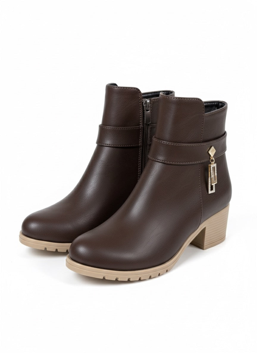 Püskül Detaylı Zıt Tabanlı Kahverengi Blok Topuk Bot