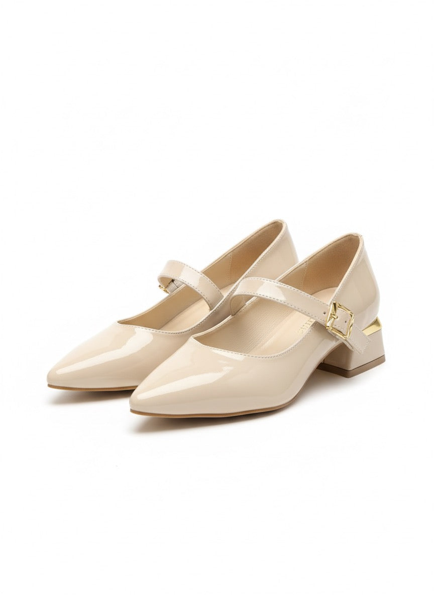 Gold Detaylı Parlak Nude Sivri Burun Ayakkabı