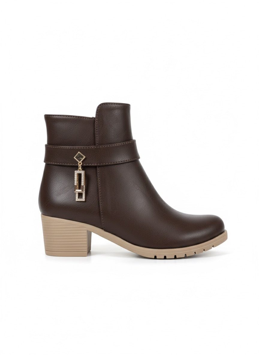 Püskül Detaylı Zıt Tabanlı Kahverengi Blok Topuk Bot