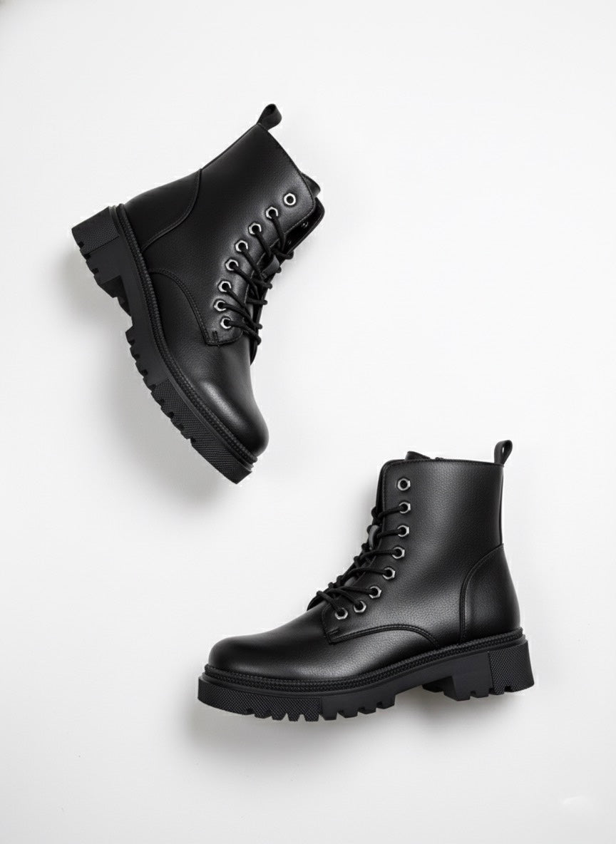 Yan Fermuarlı, Kalın Tabanlı Siyah Bağcıklı Bot