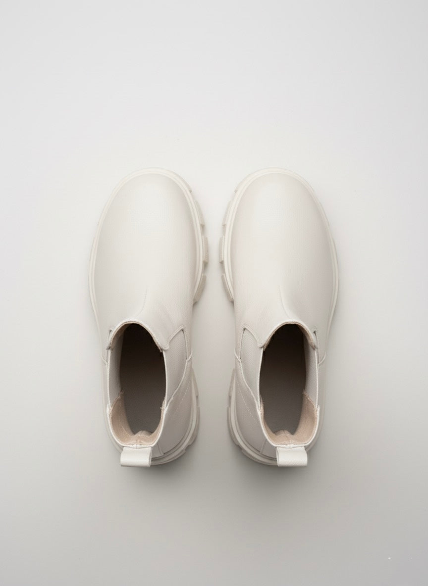 Kalın Tabanlı, Monokrom Chelsea Bot