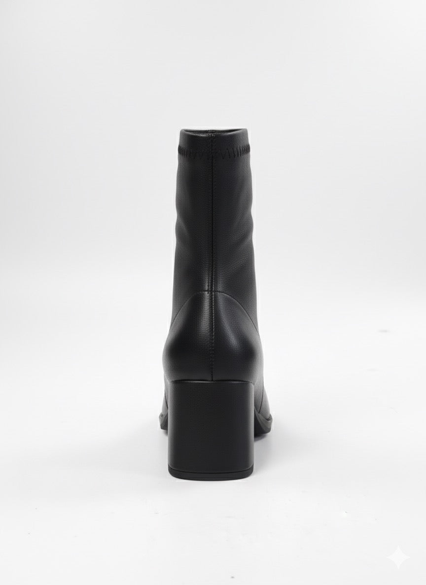 Küt Burunlu, Streç Siyah Blok Topuk Bot