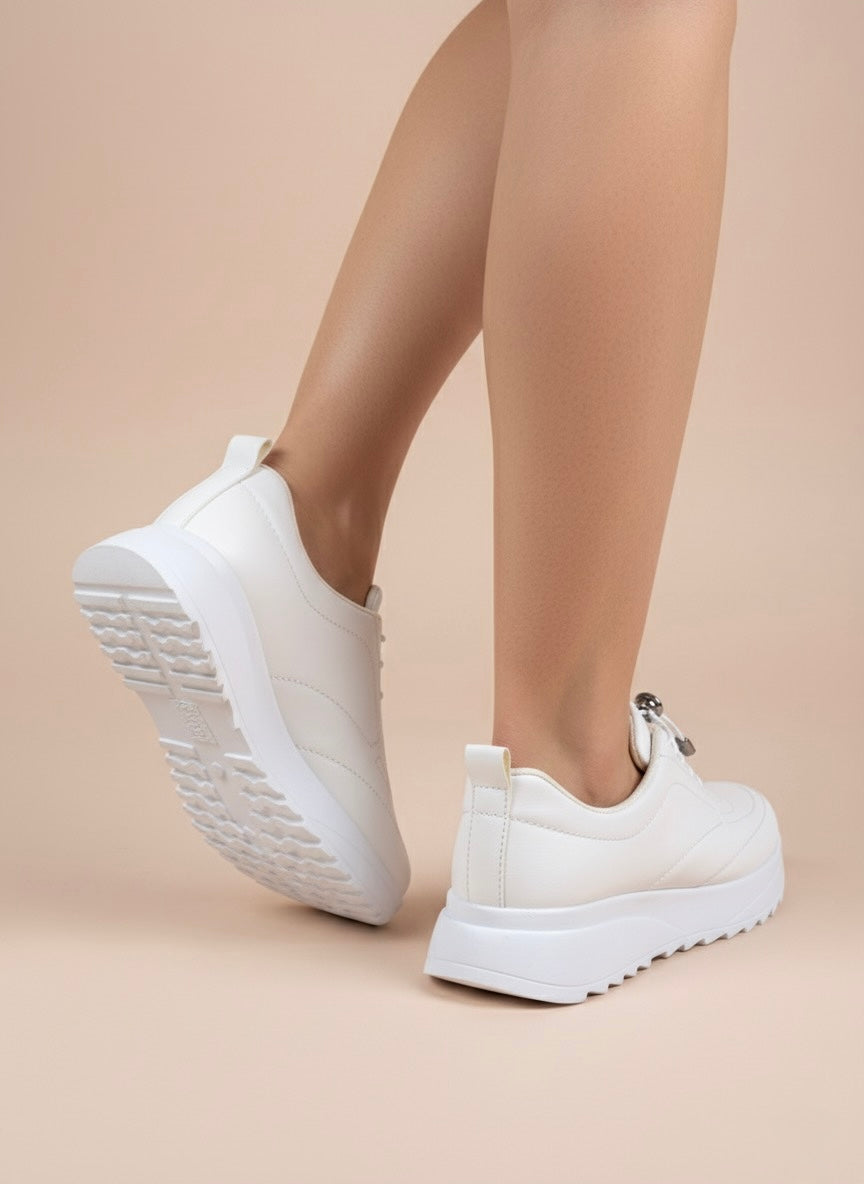 Beyaz Deri Görünümlü Hızlı Bağcıklı Platform Sneaker Ayakkabı