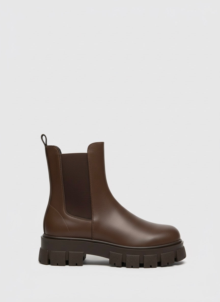 Kahverengi Kalın Tırtıklı Tabanlı Elastik Chelsea Bot