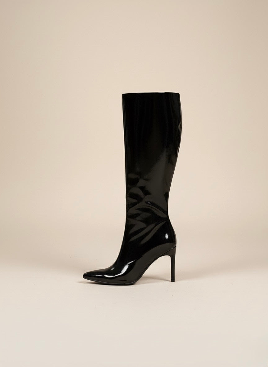 Patent Diva | Parlak Vernikli Siyah Sivri Burun İnce Topuk Uzun Bot