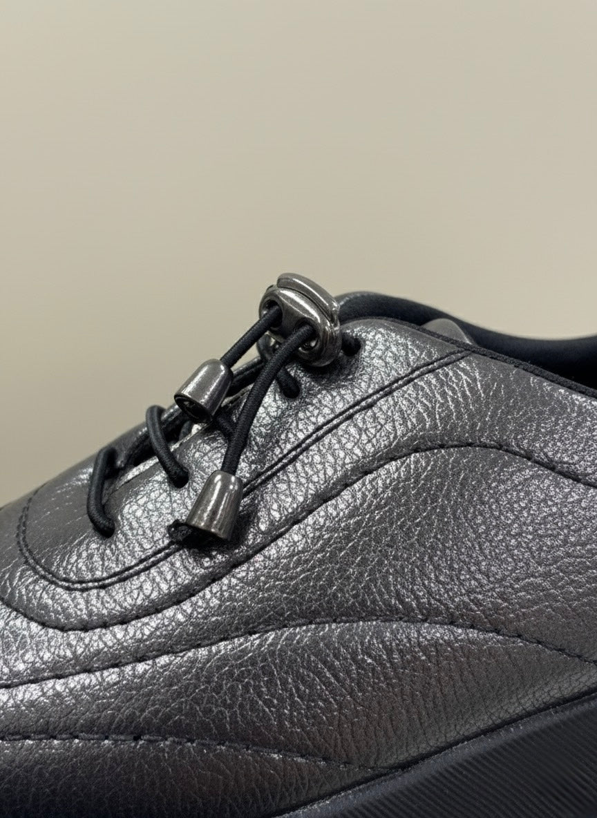 Antrasit Metalik Deri Görünümlü Hızlı Bağcıklı Sneaker