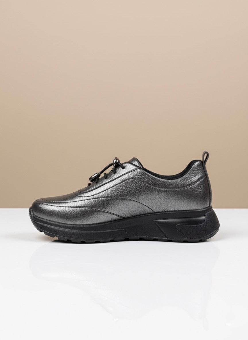 Antrasit Metalik Deri Görünümlü Hızlı Bağcıklı Sneaker