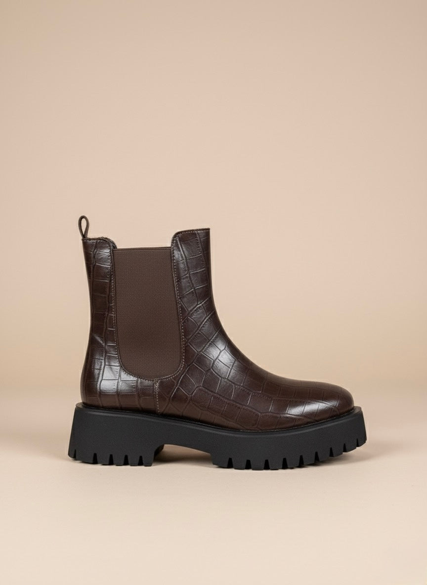 Croc-Effect Contrast | Kahve Timsah Desenli Siyah Kalın Taban Chelsea Bot