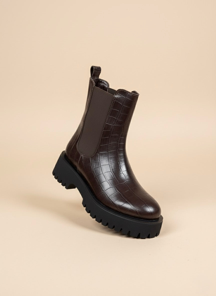 Croc-Effect Contrast | Kahve Timsah Desenli Siyah Kalın Taban Chelsea Bot