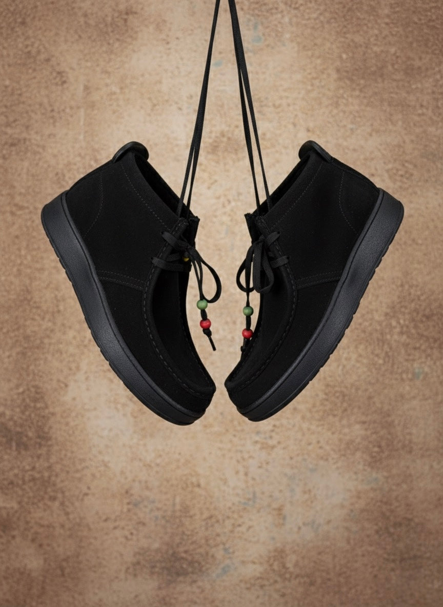 Süet Wallabee Tarzı, Boncuk Detaylı Siyah Bot