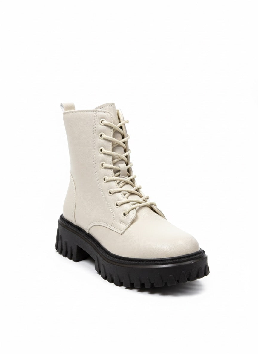 Siyah Kalın Tabanlı Bağcıklı Combat Bot