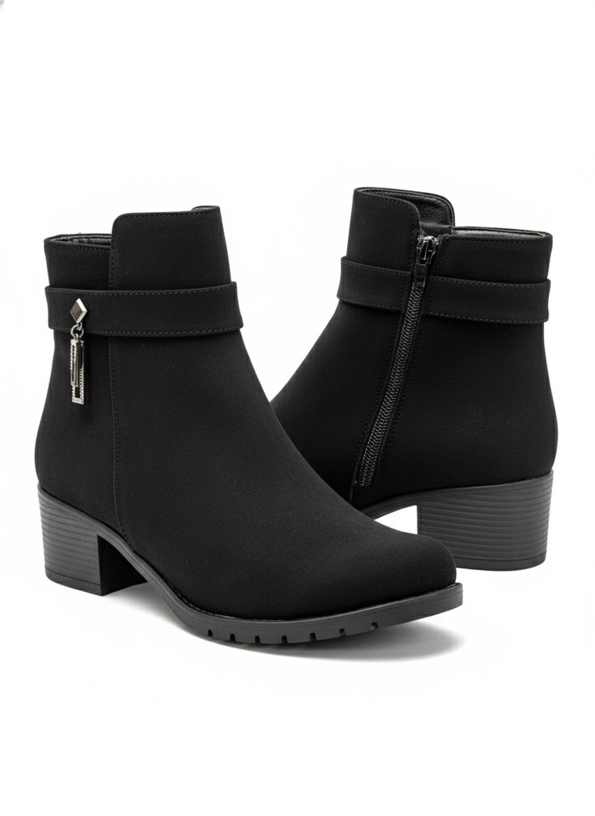 Modern Chain | Gold Zincir Detaylı Kahve Rengi Sivri Burun Bot