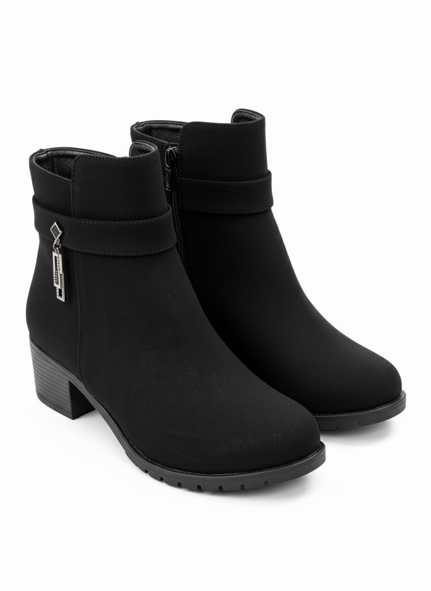 Modern Chain | Gold Zincir Detaylı Kahve Rengi Sivri Burun Bot